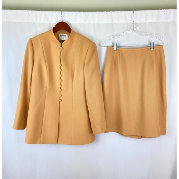 Kasper ASL Size 10P Yellow 2pc Skirt Suit Set Jacket VTG Classic Business STAINS - Picture 1 of 16